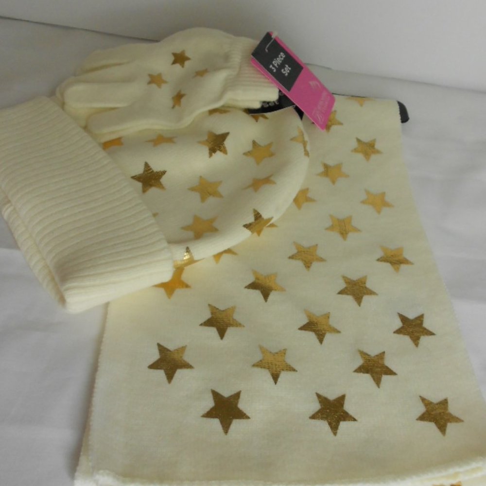 Berkshire Fashions Teen Or Child Knit Cap, Scarf and Gloves 3pc. Set - Picture 3 of 7